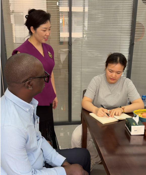 ​Liberia Customer Visits CAFONCI in Changsha, China to Strengthen Epoxy Floor Coating Cooperation(Image2)